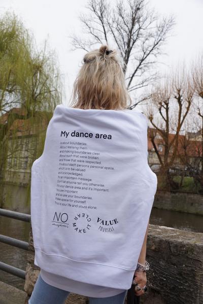 "My Dance Area" Hoodie Weiß