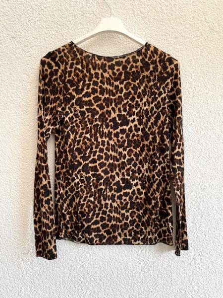 Cashmere-Sleeve- Leo